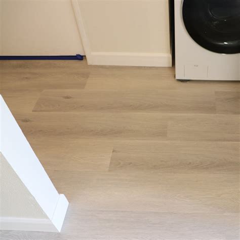 Sterling White Oak Vinyl Plank Flooring - Best Flooring Honolulu