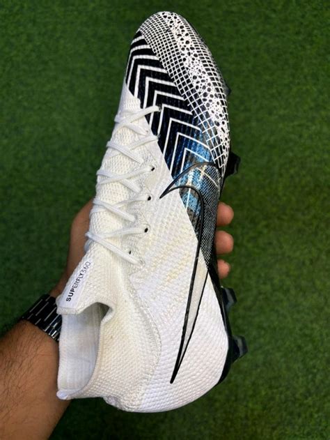 Mercurial Vapor 13 Elite MDS White And Black Colour High Ankle With Less