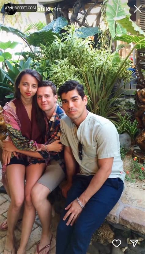 JONATHAN GROFF Feet - AZNudeFeet Men