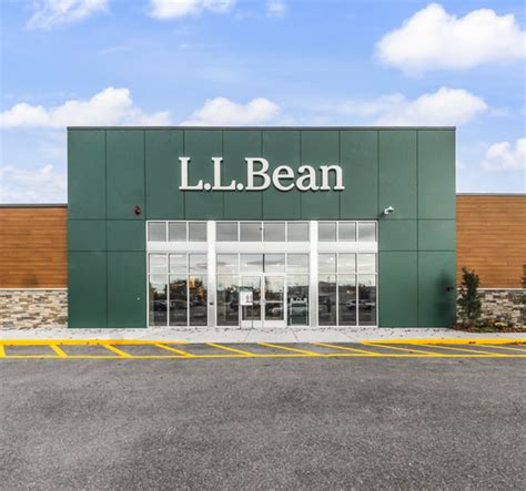 L.L.Bean – Framingham, MA | Outdoor, Camping & Clothing Store