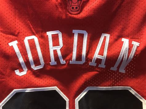 Men’s MICHAEL JORDAN Chicago Bulls #23 Jersey Red Size XL Extra Large ...