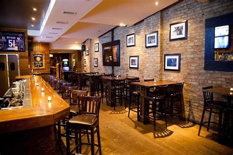 STRETCH BAR/GRILL - Bar / Club in Chicago, IL | The Vendry