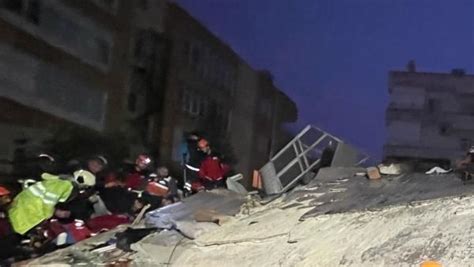 土耳其发生7.8级地震 震源深度20千米-搜狐大视野-搜狐新闻