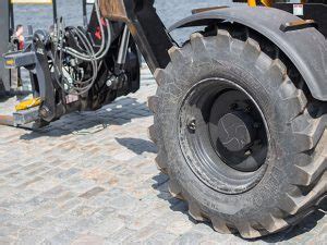 Image result for Video Telehandler Setting Junkyard