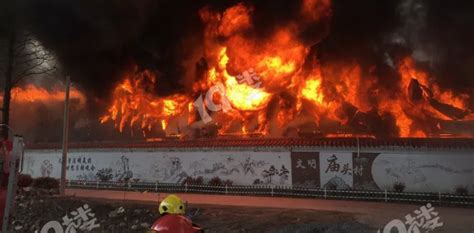 突发！浙江一厂房起火 17辆消防车104人紧急出动-中国网