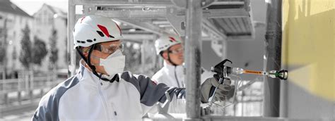 Fassadenfarbe spritzen: Ratgeber Maler und Lackierer | WAGNER