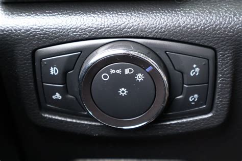 Powertrain Control Module 2016 Ford F-150 的图像结果