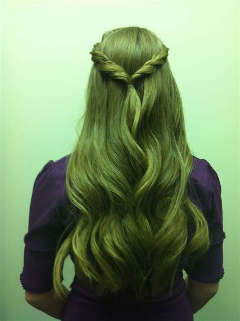 halo braid | Dark green hair, Dyed hair, Hair inspiration