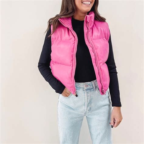 Pink Puffer Vest | Outfits, Size model, Style