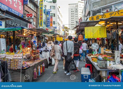 SEOUL, SOUTH KOREA - MAY 16: Namdaemun Market in Seoul. Editorial Stock ...