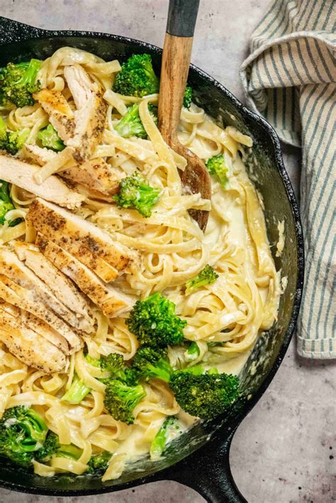 Fettuccine Alfredo with Chicken and Broccoli Recipe : Jawns I Cooked