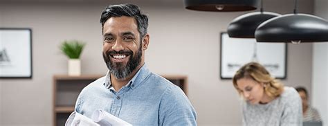 Hispanic Business Owner 的图像结果