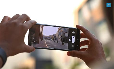 Android 11 Will Force Users To Use Built-In Camera App In Third-Party ...