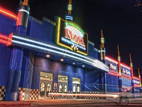 Tulsa's Incredible Pizza Company FOR SALE on 8314 E. 71st Street ...