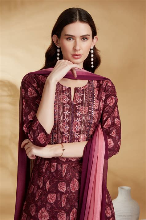 Best Cotton Suits for Women 2026 | Trends, Styles & Guide – Cotton Culture