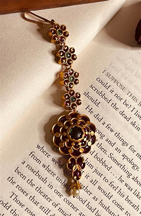 Multi stone Kemp Maang Tikka – Varsha Designers