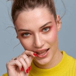 Makeup for Pink Dress - Stunning Makeup with Pink Dress & Tips