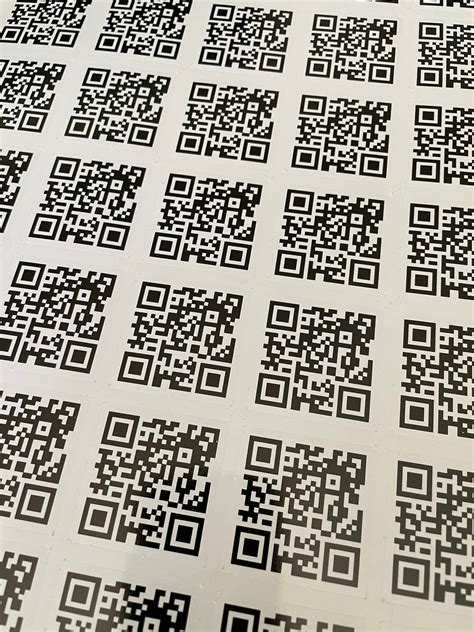 QR Code Stickers 的图像结果