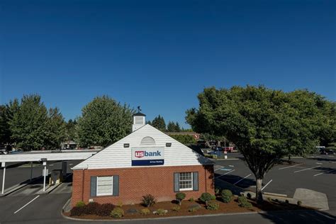 Salmon Creek Plaza - Specialty and Service Retail Space | C.E. John