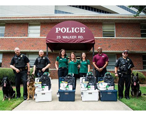 MSU alumnus supports university's K-9 officers | Mississippi State ...