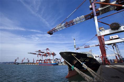 威海市人民政府 双招双引 2020年，山东港口威海港集装箱将突破100万标箱！