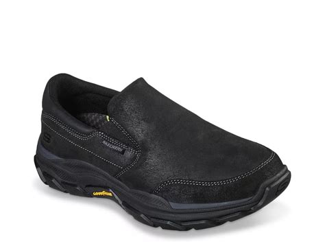 Skechers Relaxed Fit Respected Calum Slip-On - Men's - Free Shipping | DSW