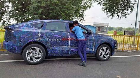 Upcoming Mahindra XUV.e9, BE.05 Electric SUV Spied On Test: Check Pics ...
