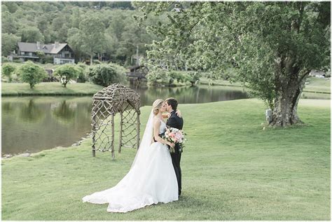 Grandfather Golf and Country Club – Caroline + Brendan ...
