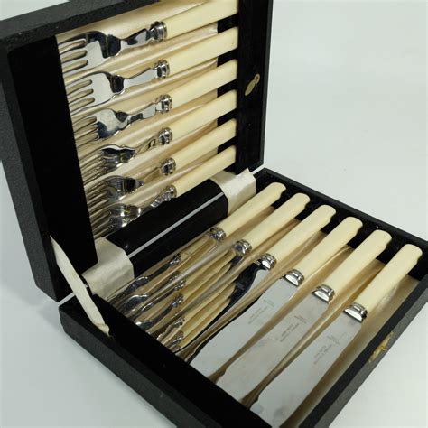 Bone Handle Cutlery Set - Function In Form