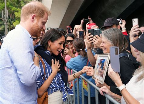 Enrique de Inglaterra y Meghan Markle se reúnen con los supervivientes ...