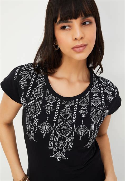 Buy Women Printed Extended Sleeve T-shirt Online at just Rs. 399.0 ...