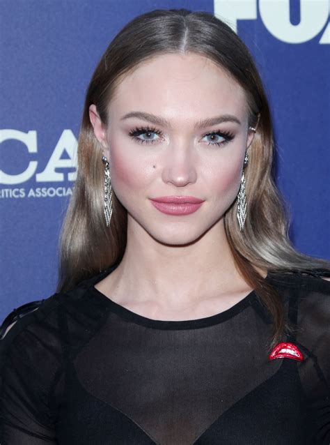 Kelly Van der Burg picture