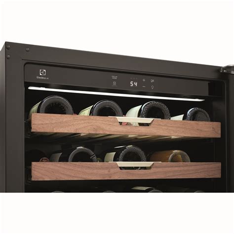 Electrolux Wine Cooler Beeping at Alan Fortune blog