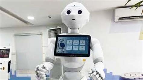 First Humanoid Robot 的图像结果