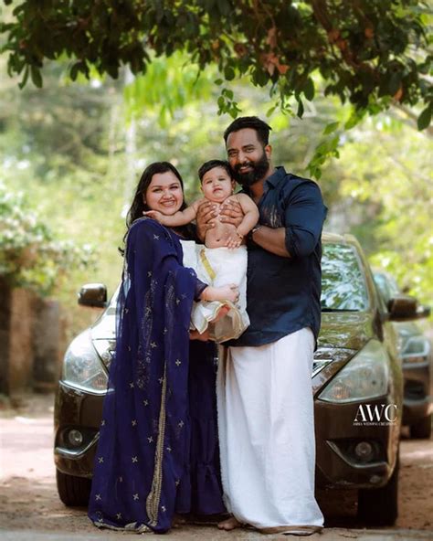 Kalyan Silks: Authentic Sarees Online - Since 1909
