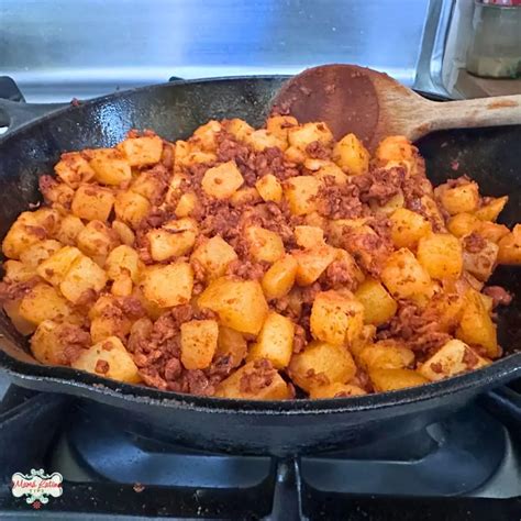 Mexican Chorizo and Potatoes (Papas con Chorizo) - Easy Family Recipe