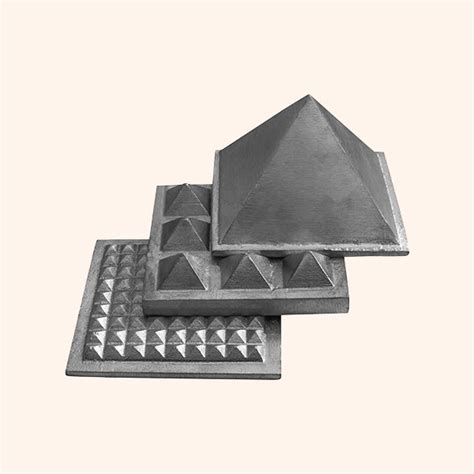VASTU VARDAN 3 LAYER LEAD PYRAMID – vastuvardan