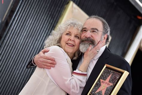 Mandy Patinkin brings 'Being Alive' tour to New London Saturday