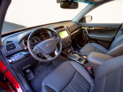 Kia Sorento (2014) - pictures, information & specs