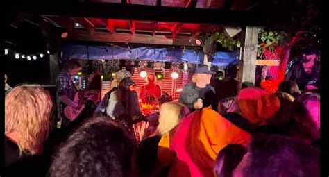 Sensommarfesten - MAD DOG/PARTY DOG LIVEMUSIC, Fårö StrandCafé, Mora ...