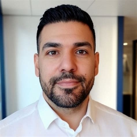 Jim - Guitar teacher - ₹3307/h