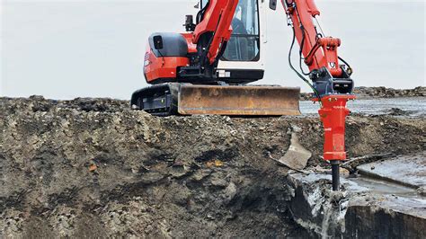 Kırıcılı Mini Ekskavatör - Doğaner Kiralık İş Makineleri