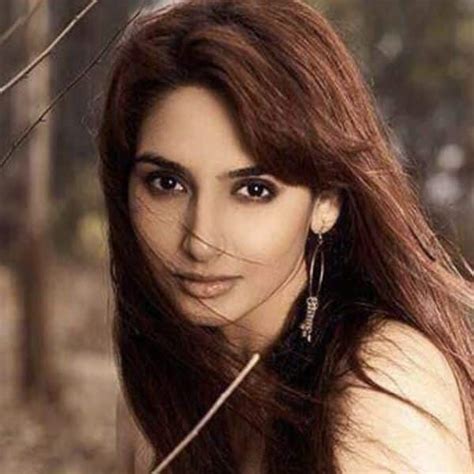 Kannada actress Ragini Dwivedi gets arrested by Bengaluru police's ...