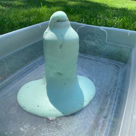 Elephant Toothpaste Explotioon 的图像结果