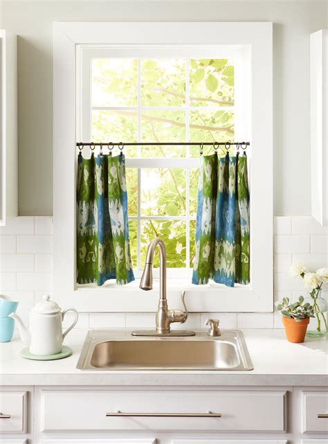 16 DIY Kitchen Window Treatments That Block Sun and Add Style