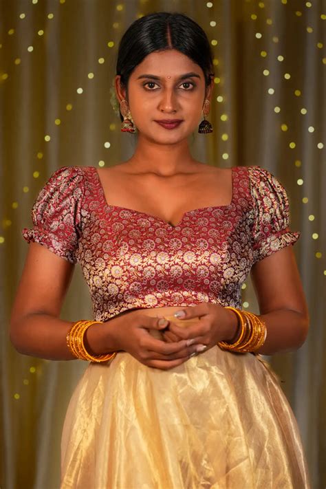 Evolet Puff Sleeve Banarasi Blouse - I Love Sarees