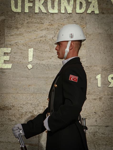 Military Man 的图像结果