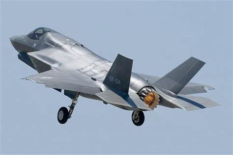 日本想成为f35战机研发合作国家 购买100架f35战机_凤凰网视频_凤凰网