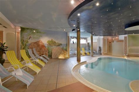 HOTEL GLOCKENSTUHL (Gerlos, Tirol) - Hotel Reviews, Photos, Rate ...