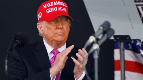 Donald Trump's approval rating: See the latest polls